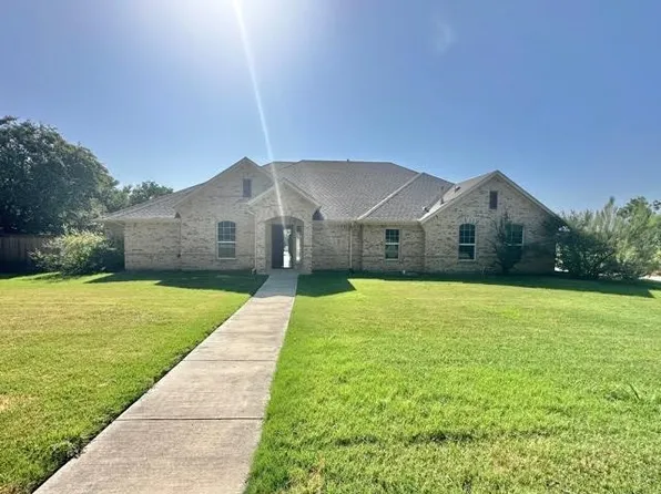 3648 Bluegrass Dr, Grand Prairie, TX 75052