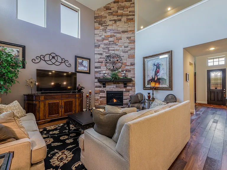 316 Chinchester Dr — Photo 10