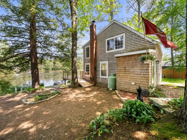 17A Penn Avenue, Deerfield, NH 03037