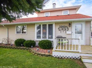 8912 S Corcoran Rd, Oak Lawn, IL 60456