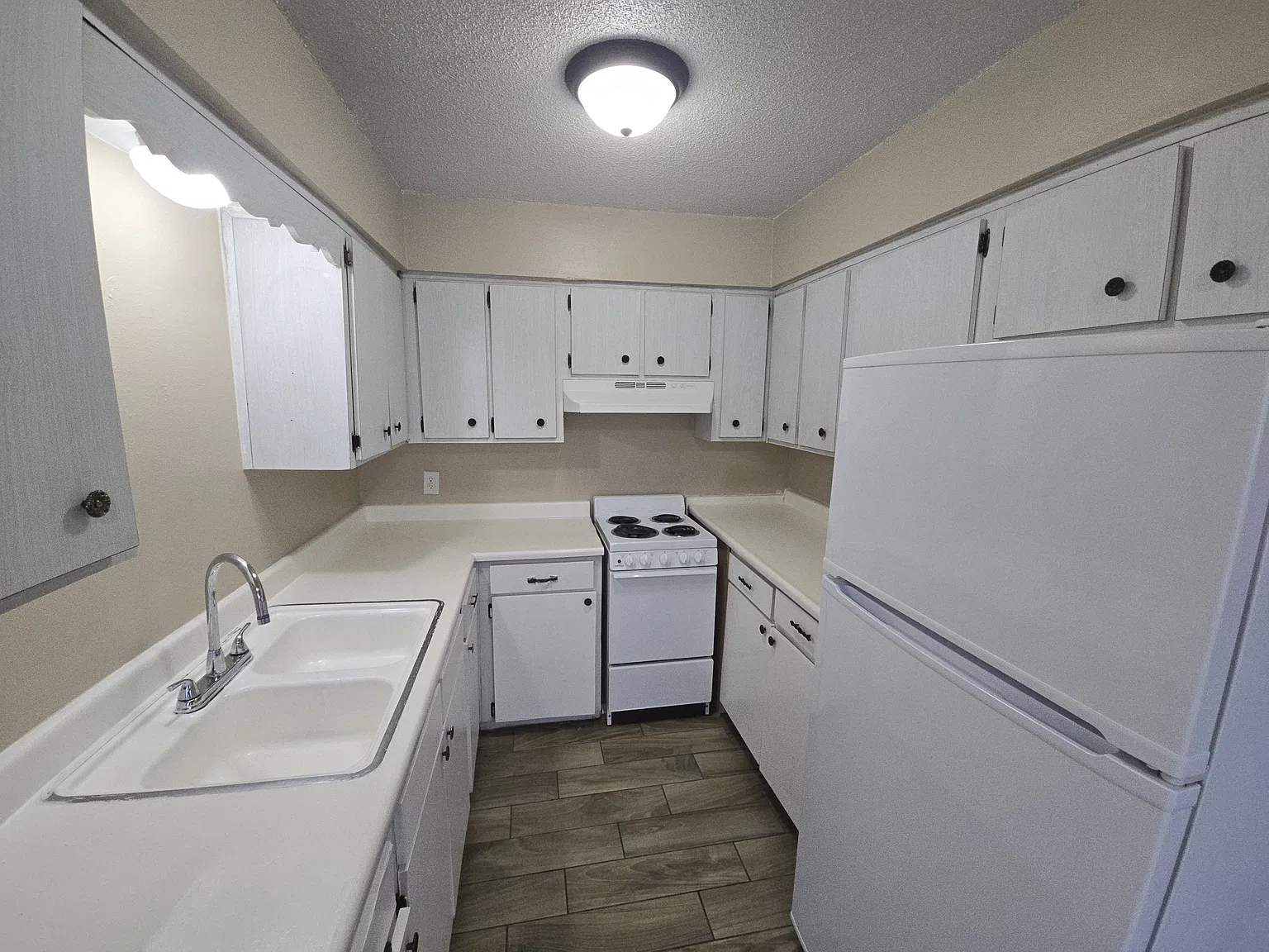 1 bed, $850 — Photo 2