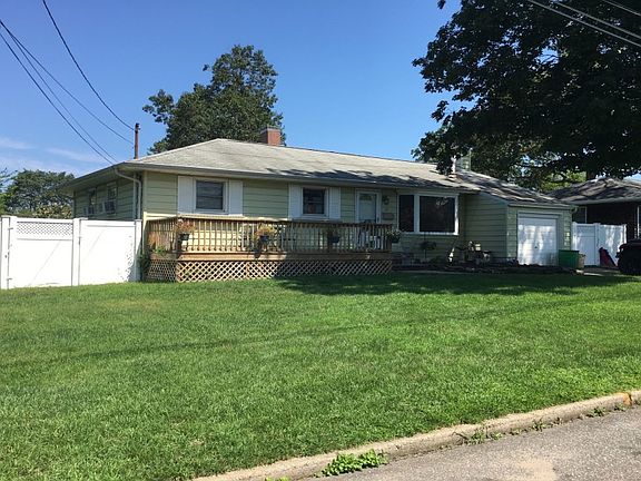 3rd image of 19 David Ln