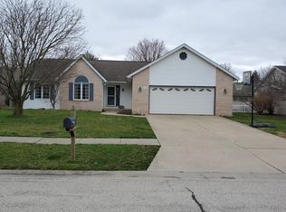 827 Shoshoni Dr, Springfield, IL 62711