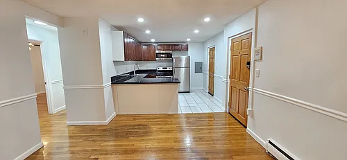7 Oakcrest Rd #6 Photo 1