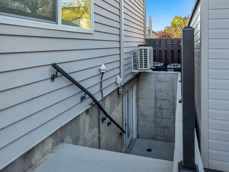 1837 E Richard Rd — Photo 5