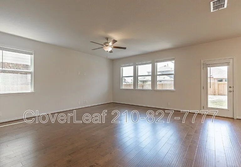 2009 Flametree Ave — Photo 11