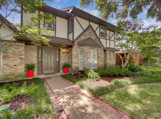 10207 Royal Highlands Dr, Dallas, TX 75238