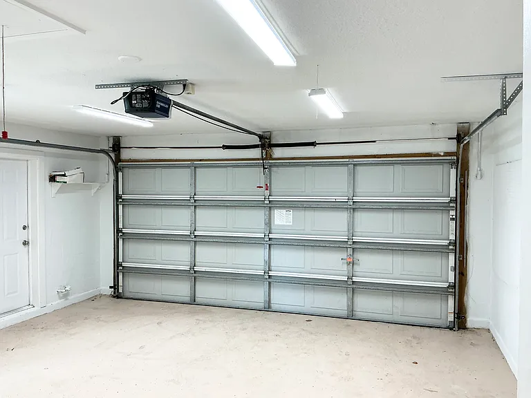 401 Harbour Lights Dr — Photo 33