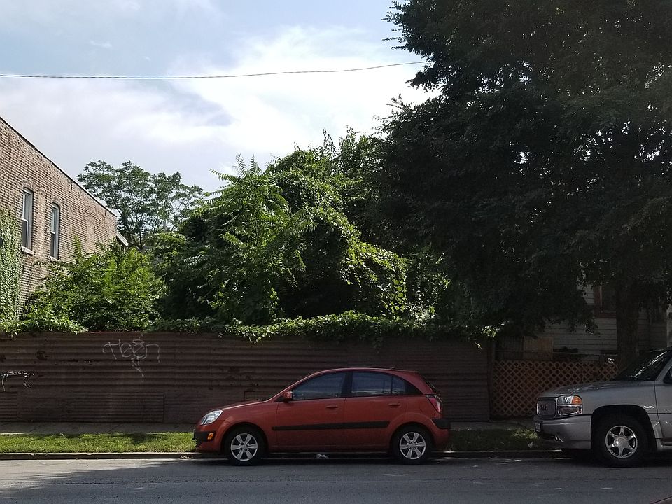 2nd image of 1003 W 16th St
