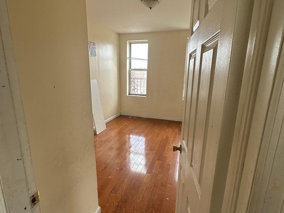 1st image of 2990 Nostrand Ave Floor 3