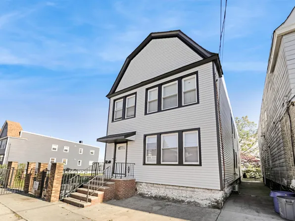 230 Princeton Avenue image 2 of 16