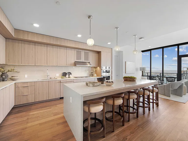 Shoootin-17-TheLindley-Penthouse-Kitchen-3