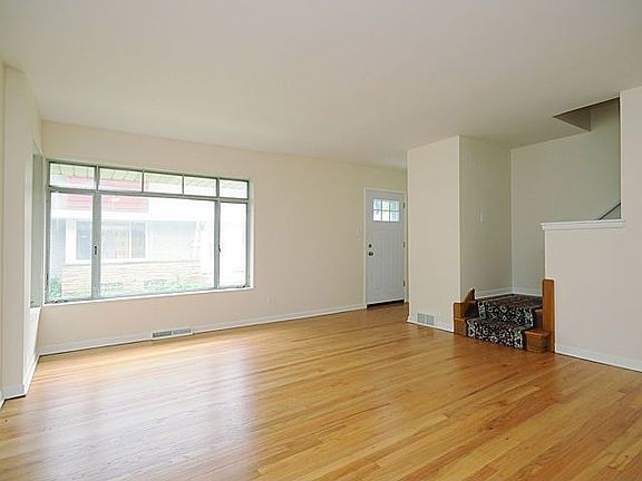 3rd image of 6250 N Cicero Ave