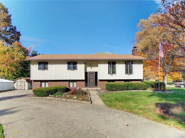 519 55th St NW, North Canton, OH 44720