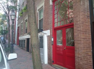 76 Phillips St APT 1, Boston, MA 02114