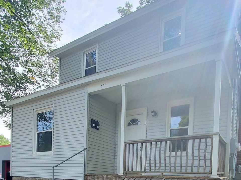 1st image of 850 Fulton St W #2