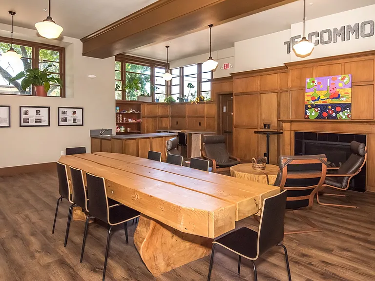 Tabor Commons — Photo 6