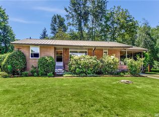 295 NW Cherry Pl #B, Issaquah, WA 98027