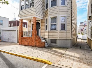 901 20th St, Union City, NJ 07087