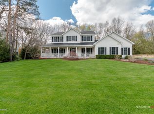 2176 Leigh Ct, Holland, MI 49424