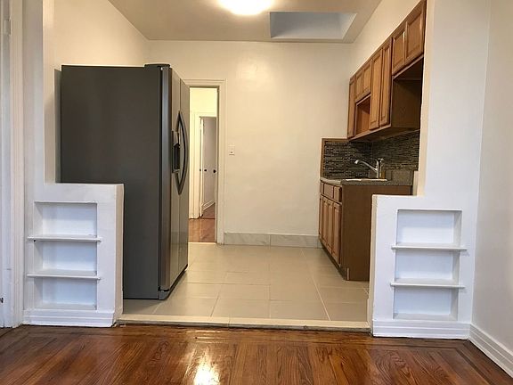 4th image of 119-21 180th St