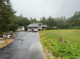 4 Aladdin Rd, Windham, NH 03087