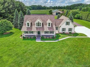 4850 Gothic Hill Rd, Lockport, NY 14094