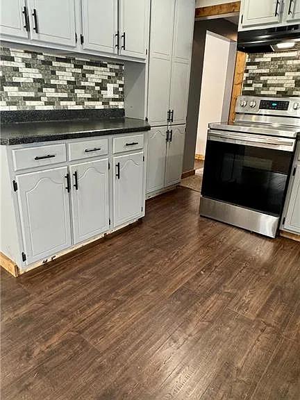 12755 Vincent Dr — Photo 10