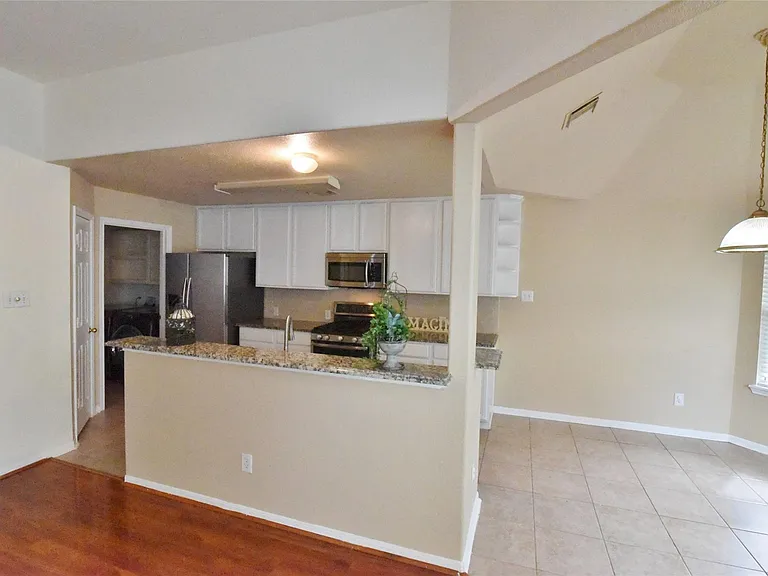 1210 Ivory Meadow Ln — Photo 10