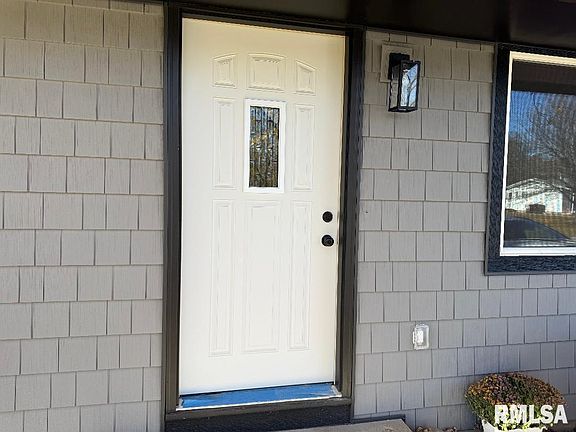 5th image of 5821 N Graceland Dr