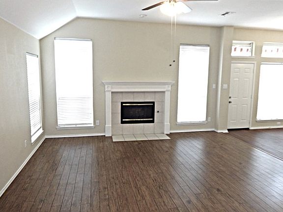 5th image of 3021 Avery Ln