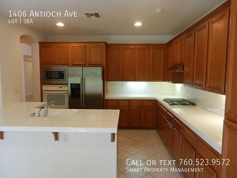 1406 Antioch Ave — Photo 9