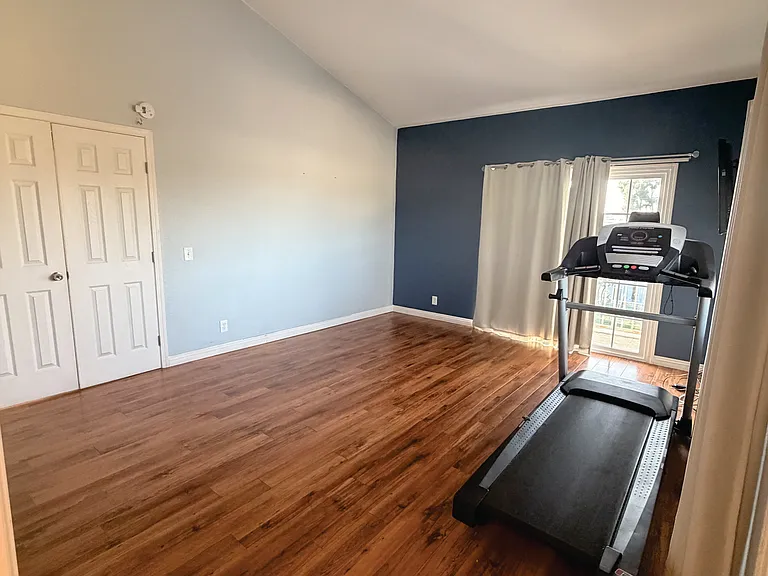 11356 Virginia Ave — Photo 7