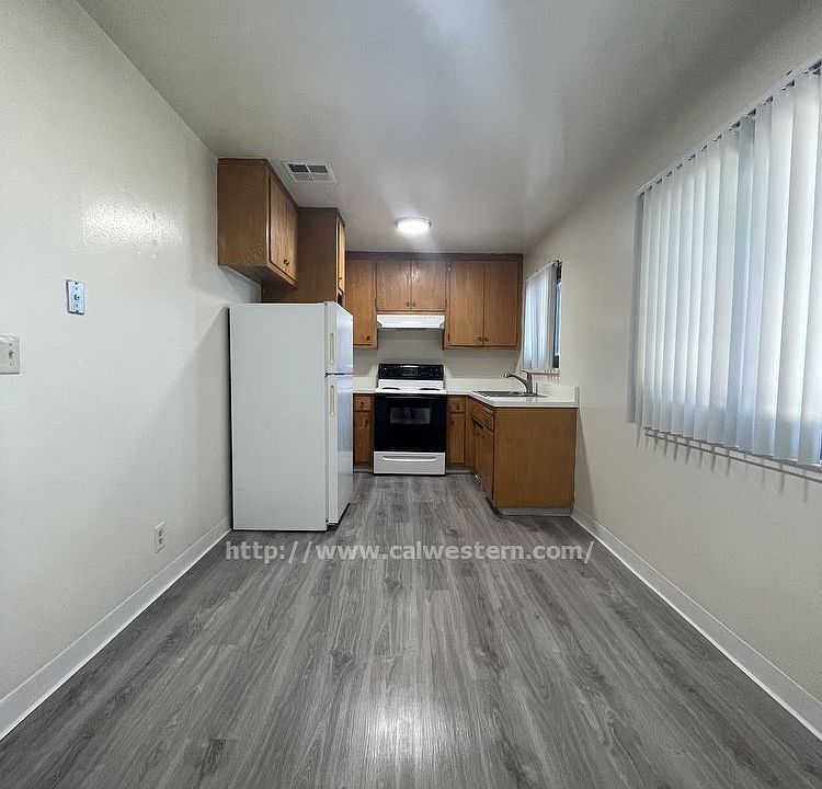 1st image of 4261 Davis St #3