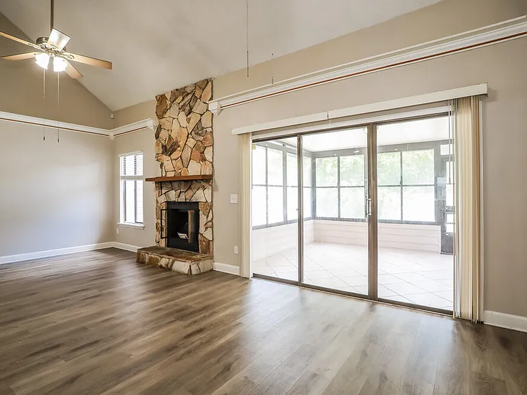 4137 Rollingwood Ct — Photo 5