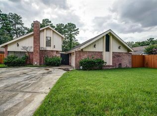 19535 Enchanted Grove Dr, Spring, TX 77388