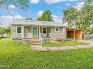 311 Carlton Ct, Maryville, TN 37804