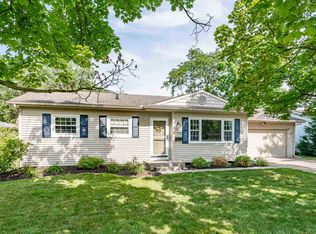 1536 Crestwood Blvd, South Bend, IN