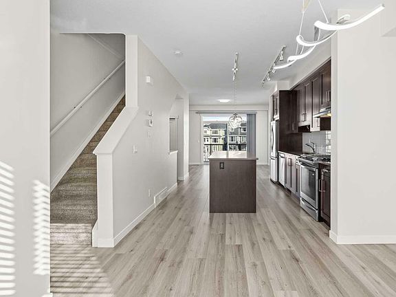 5th image of 15 Sherwood Ln NW