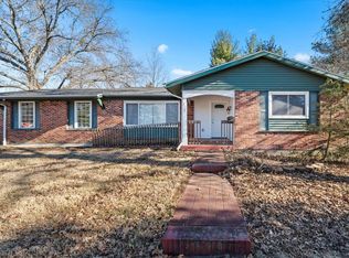 2190 Avon Dr, Florissant, MO
