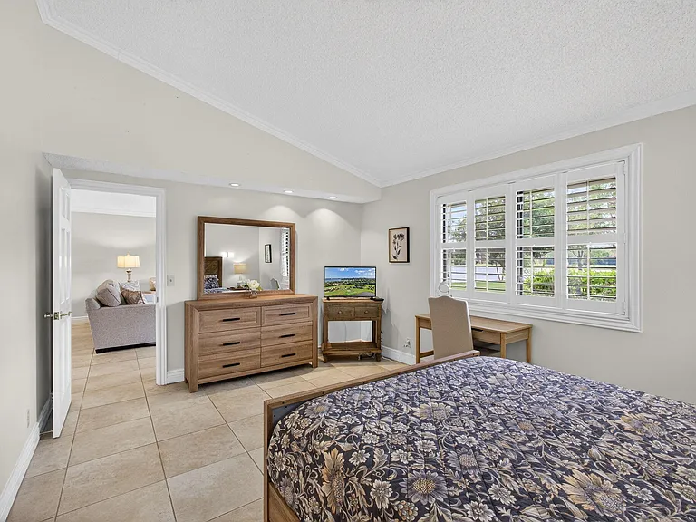 119 Club Dr — Photo 16