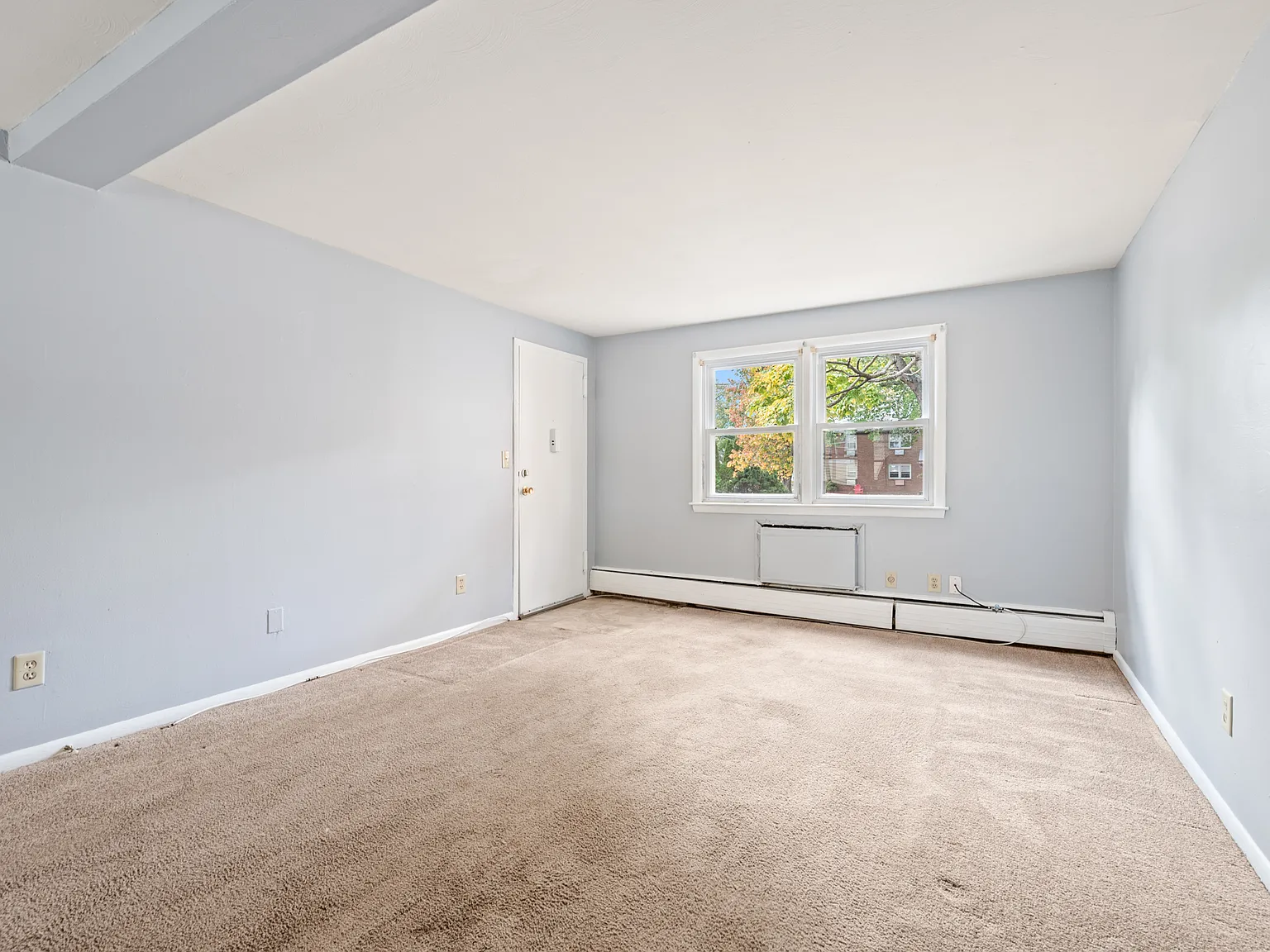 1 bed, 700 sqft, $1,250 — Photo 1