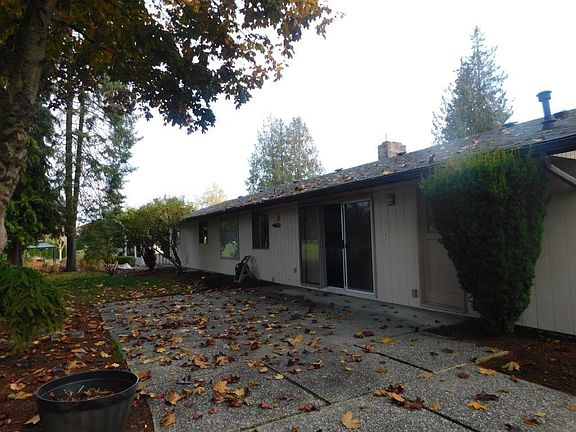 4th image of 16493 Country Club Dr
