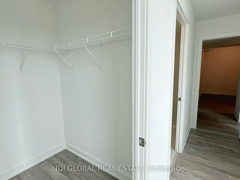 1005 Dundas St E #556 — Photo 5