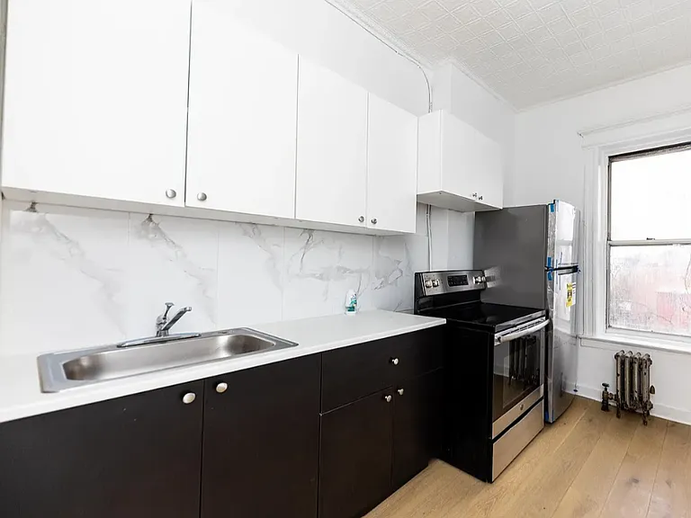 1174 Nostrand Ave #3R — Photo 4