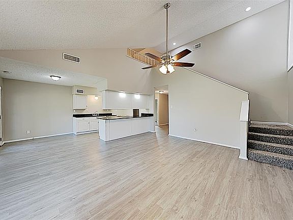 3rd image of 7005 Newcastle Pl