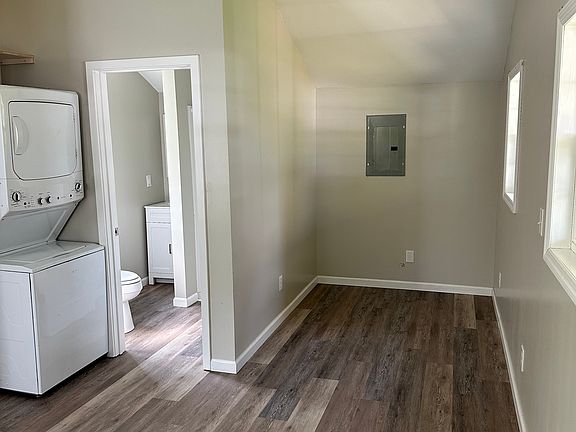 3rd image of 227 Mount Leo Heights St