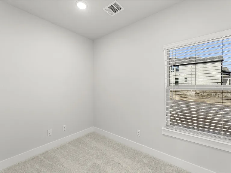 809 Meadow Spring Ln — Photo 19