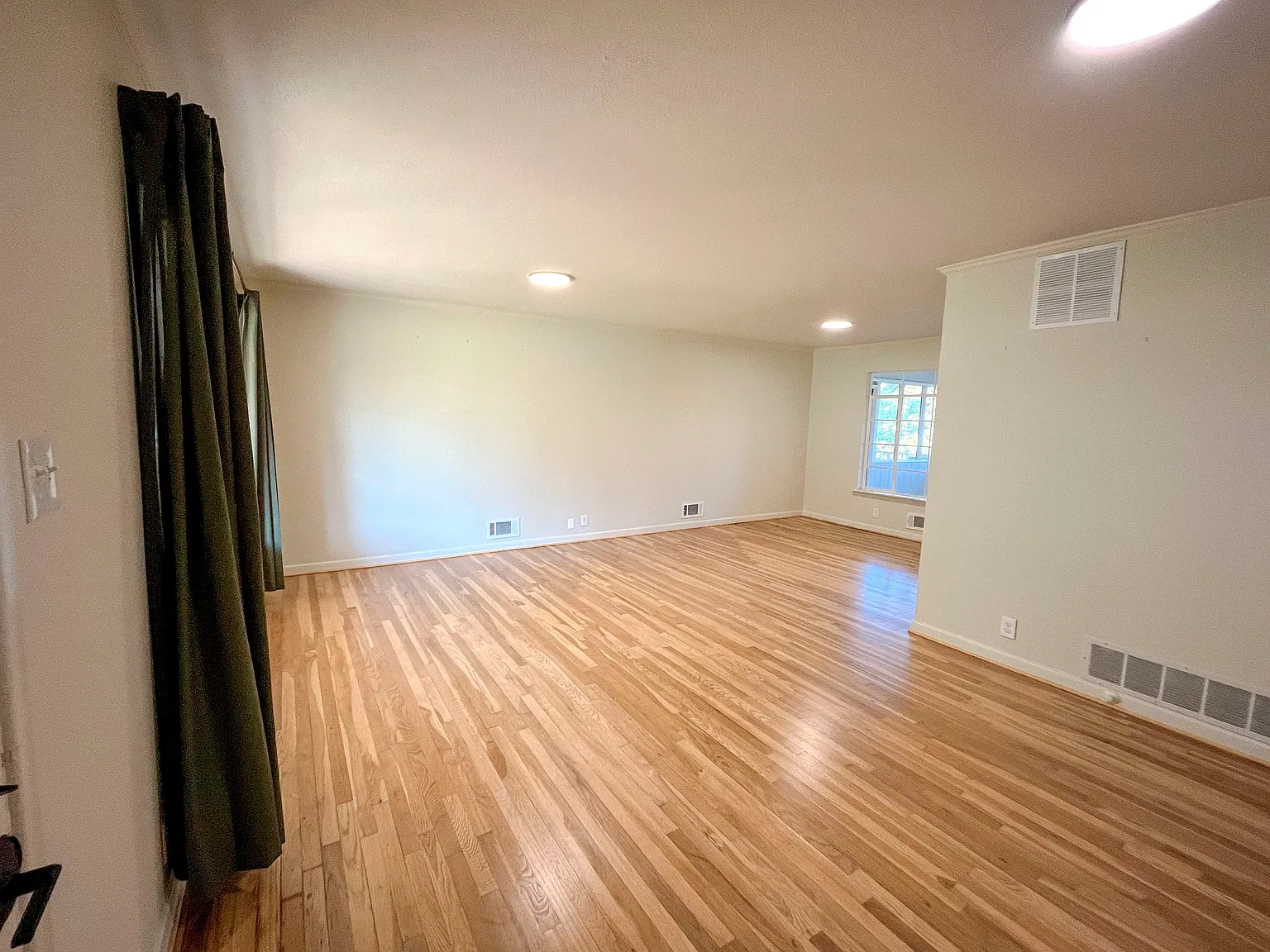 3 bed, 1703 sqft, $1,650 — Photo 3