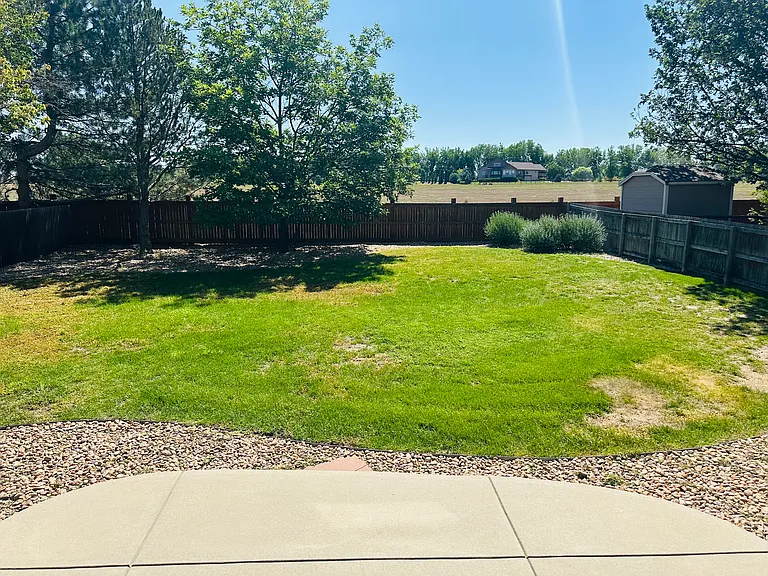 2573 Betts Cir — Photo 31